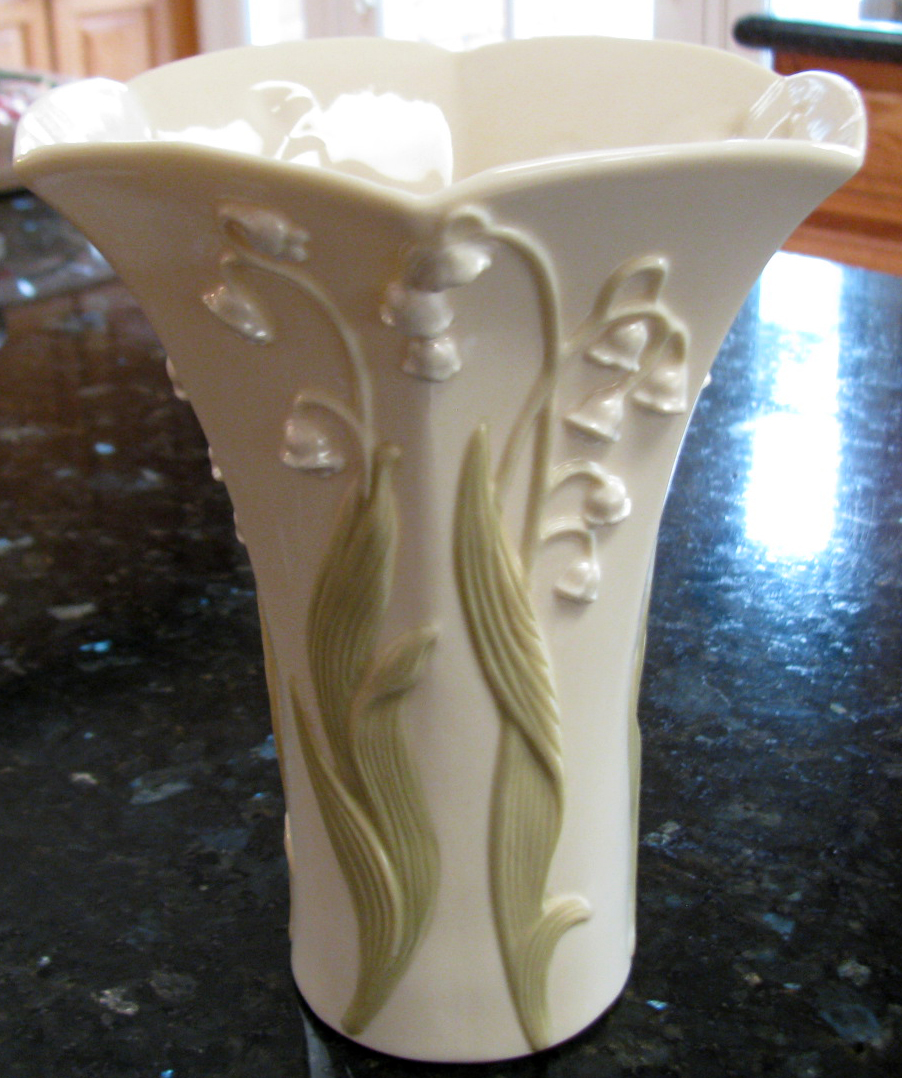 Lenox Fine Ivory China * Lily of the Valley Vase * Floral Blossoms
