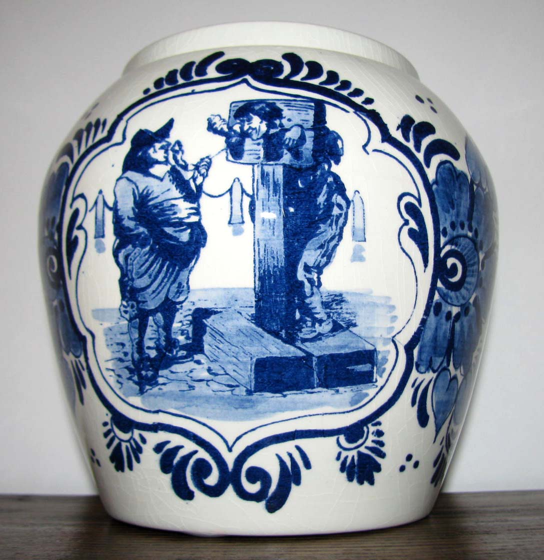 delft van rossem s tobacco jar approximate dimensions 5 1 4 high 5 1 2